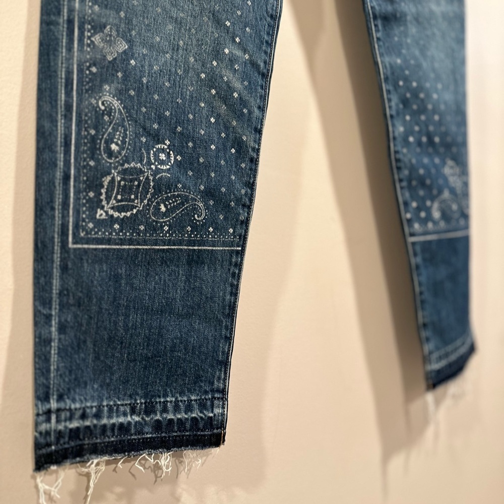 Lucky Brand Drew Mom High Rise Taper
Jeans Distressed Legend Paisley 6/28R NWT - Picture 9 of 16